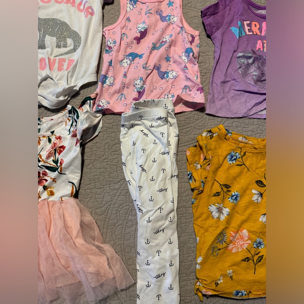 Girls 2T bundle/lot - Picture 3 of 4